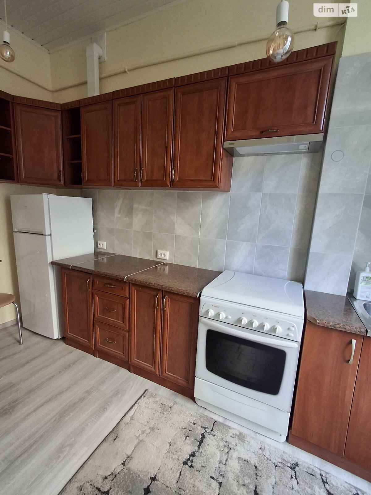 трехкомнатная квартира в Тернополе, район Центр, на ул. Каминная 4 в аренду на долгий срок помесячно фото 1 трехкомнатная квартира в Тернополе, район Центр, на ул. Каминная 4 в аренду на долгий срок помесячно фото 1