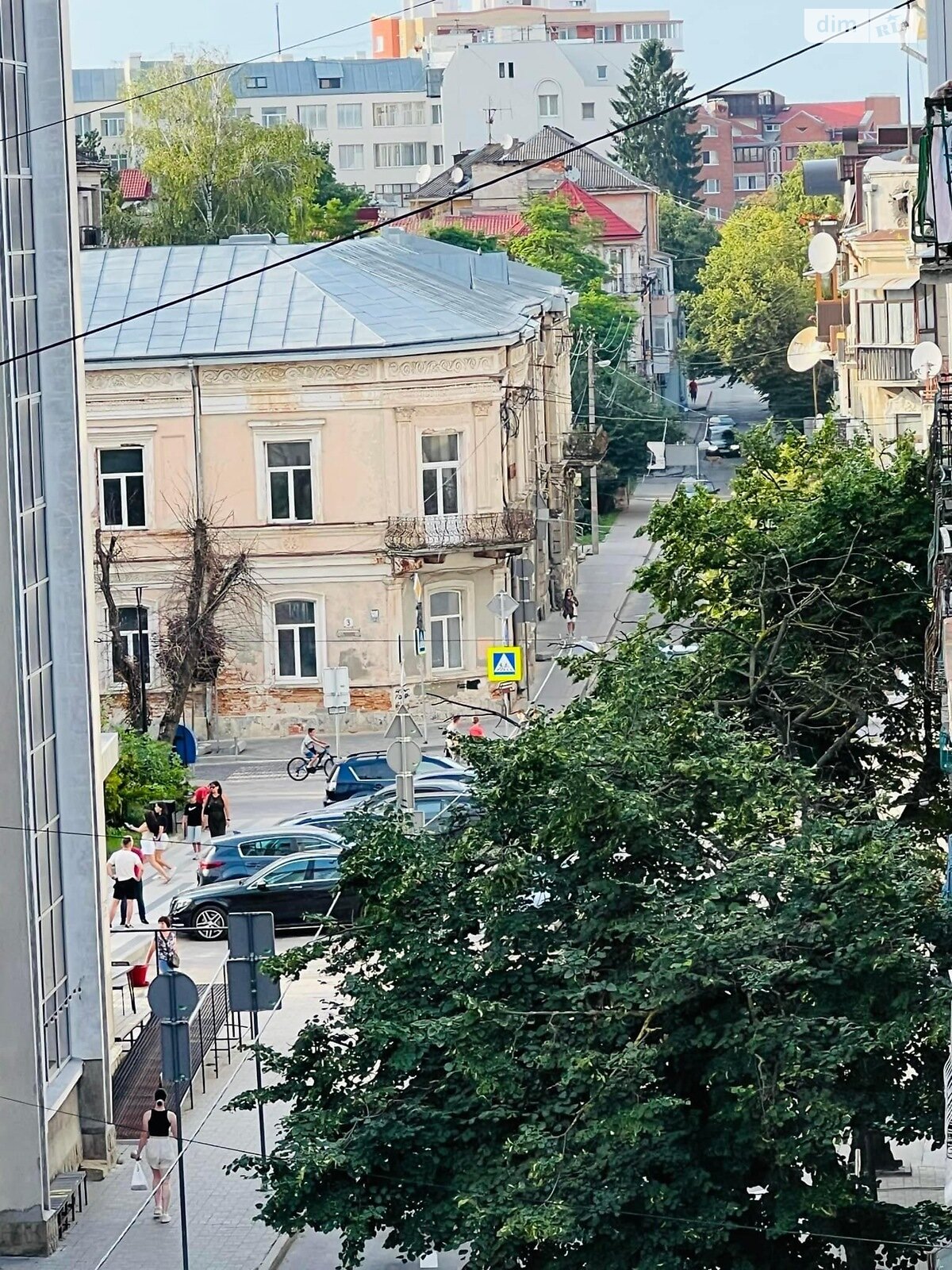 трехкомнатная квартира в Тернополе, район Центр, на ул. Коперника в аренду на долгий срок помесячно фото 1 трехкомнатная квартира в Тернополе, район Центр, на ул. Коперника в аренду на долгий срок помесячно фото 1