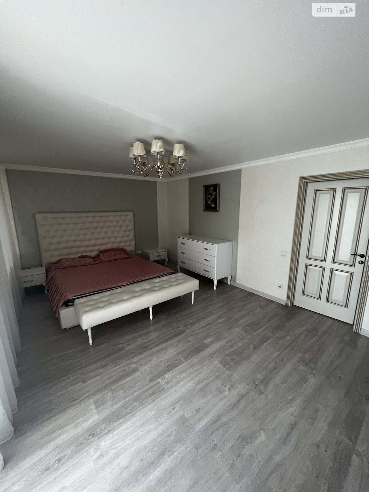 двухкомнатная квартира в Тернополе, район Центр, на ул. Крушельницкой Соломии в аренду на долгий срок помесячно фото 1