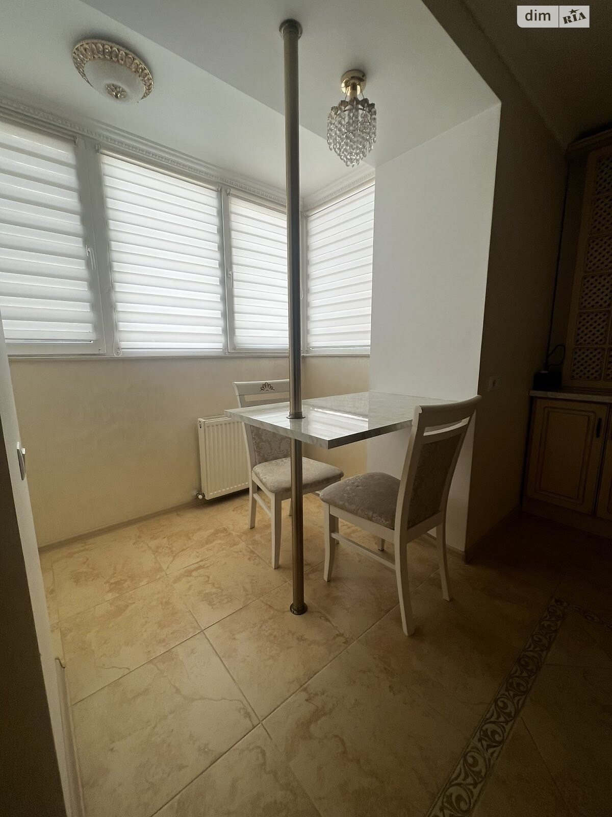 двухкомнатная квартира в Тернополе, район Центр, на ул. Крушельницкой Соломии в аренду на долгий срок помесячно фото 1