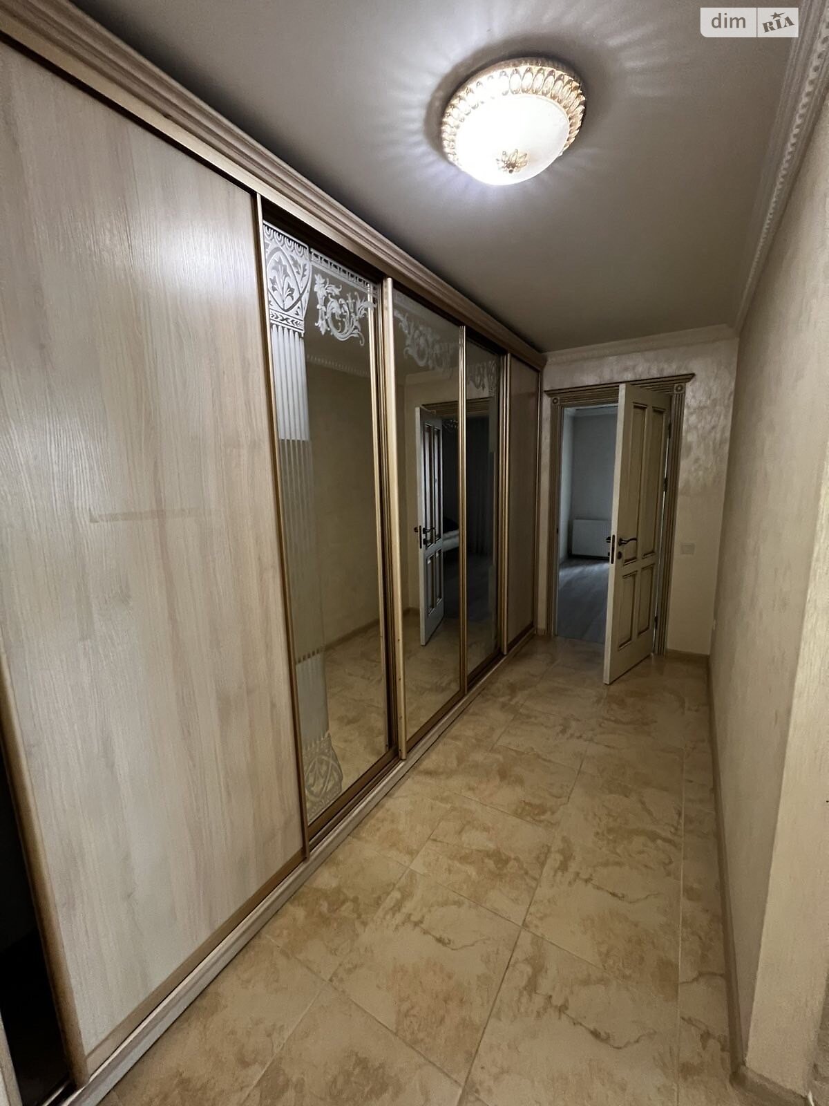 двухкомнатная квартира в Тернополе, район Центр, на ул. Крушельницкой Соломии в аренду на долгий срок помесячно фото 1