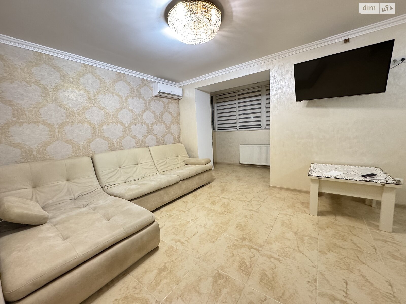 двухкомнатная квартира в Тернополе, район Центр, на ул. Крушельницкой Соломии в аренду на долгий срок помесячно фото 1