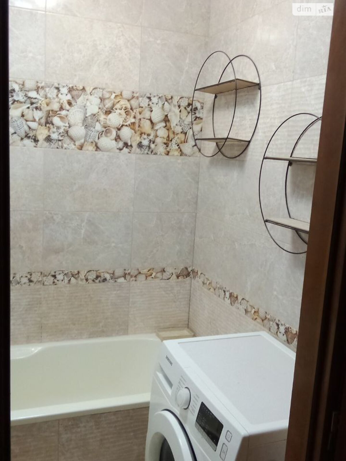 двухкомнатная квартира в Тернополе, район Центр, на ул. Крушельницкой Соломии в аренду на долгий срок помесячно фото 1 двухкомнатная квартира в Тернополе, район Центр, на ул. Крушельницкой Соломии в аренду на долгий срок помесячно фото 1