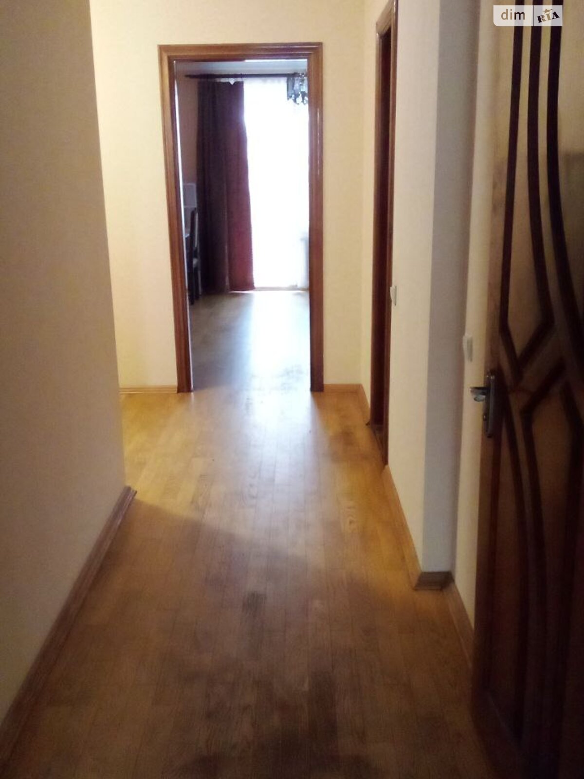 двухкомнатная квартира в Тернополе, район Центр, на ул. Крушельницкой Соломии в аренду на долгий срок помесячно фото 1 двухкомнатная квартира в Тернополе, район Центр, на ул. Крушельницкой Соломии в аренду на долгий срок помесячно фото 1