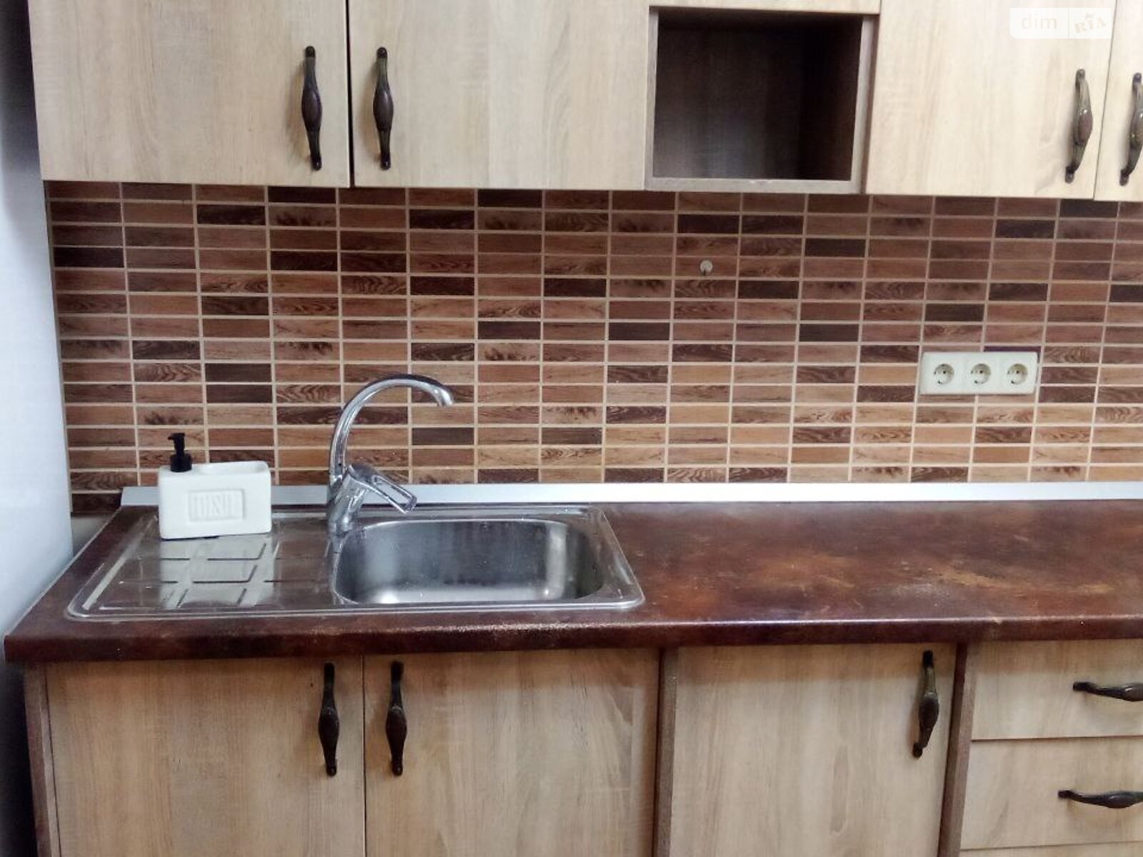 двухкомнатная квартира в Тернополе, район Центр, на ул. Крушельницкой Соломии в аренду на долгий срок помесячно фото 1 двухкомнатная квартира в Тернополе, район Центр, на ул. Крушельницкой Соломии в аренду на долгий срок помесячно фото 1