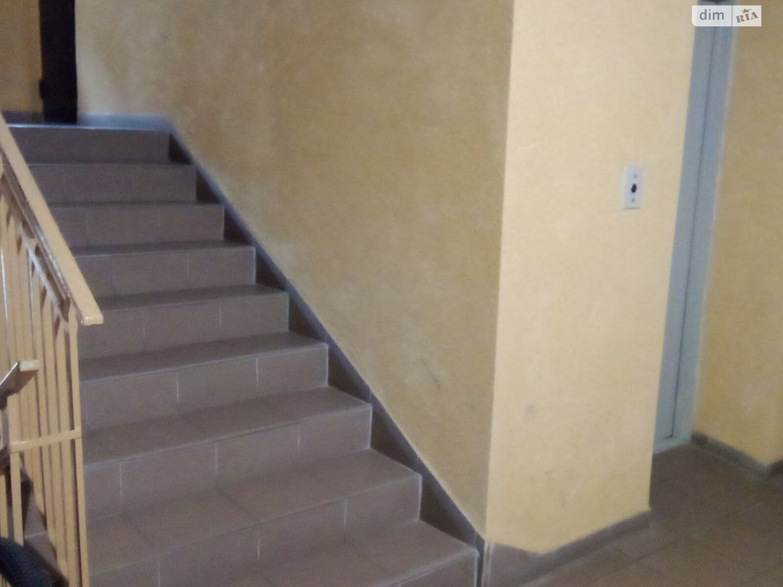 двухкомнатная квартира в Тернополе, район Центр, на ул. Крушельницкой Соломии в аренду на долгий срок помесячно фото 1 двухкомнатная квартира в Тернополе, район Центр, на ул. Крушельницкой Соломии в аренду на долгий срок помесячно фото 1