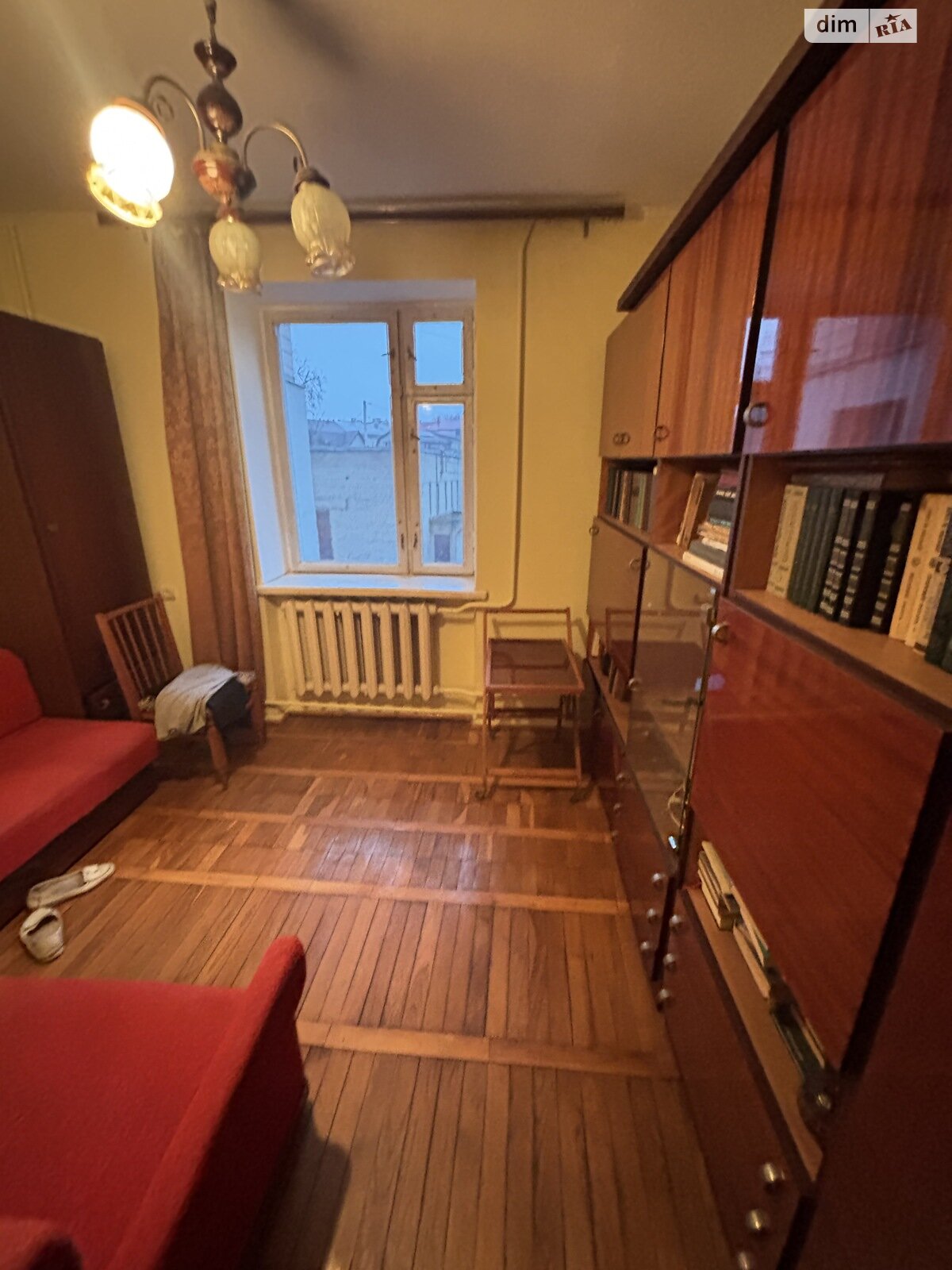 трехкомнатная квартира с мебелью в Тернополе, район Центр, на ул. Крушельницкой Соломии 1А в аренду на долгий срок помесячно фото 1