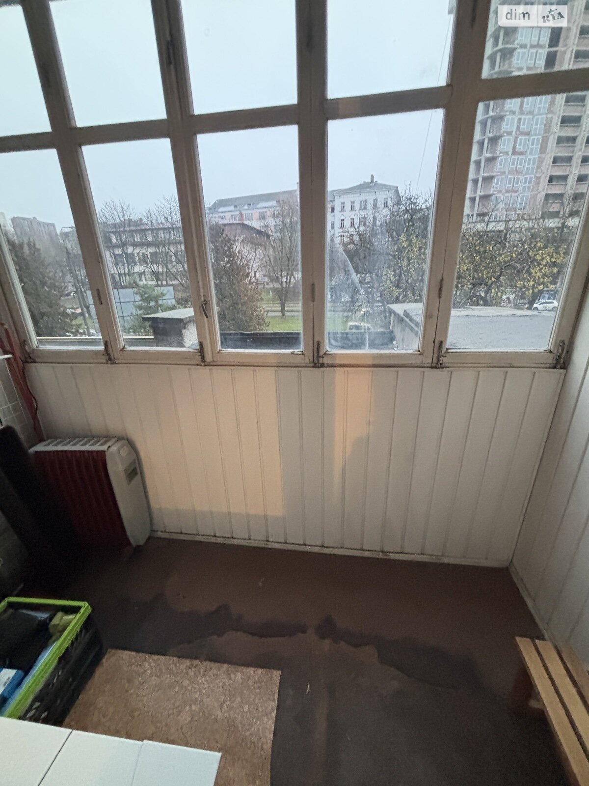 трехкомнатная квартира с мебелью в Тернополе, район Центр, на ул. Крушельницкой Соломии 1А в аренду на долгий срок помесячно фото 1