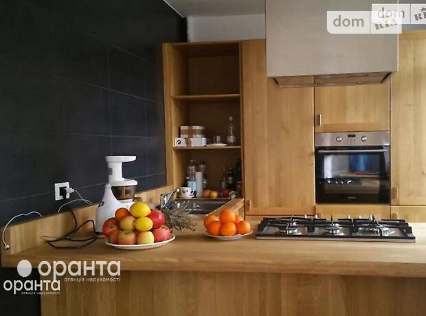 двухкомнатная квартира в Тернополе, район Центр, на ул. Листопадовая в аренду на долгий срок помесячно фото 1 двухкомнатная квартира в Тернополе, район Центр, на ул. Листопадовая в аренду на долгий срок помесячно фото 1