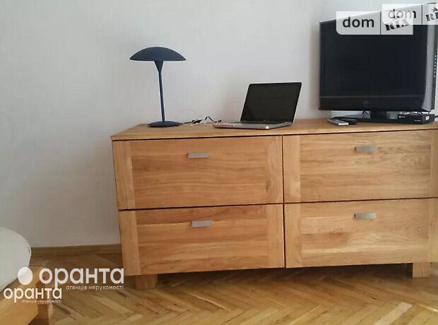 двухкомнатная квартира в Тернополе, район Центр, на ул. Листопадовая в аренду на долгий срок помесячно фото 1 двухкомнатная квартира в Тернополе, район Центр, на ул. Листопадовая в аренду на долгий срок помесячно фото 1