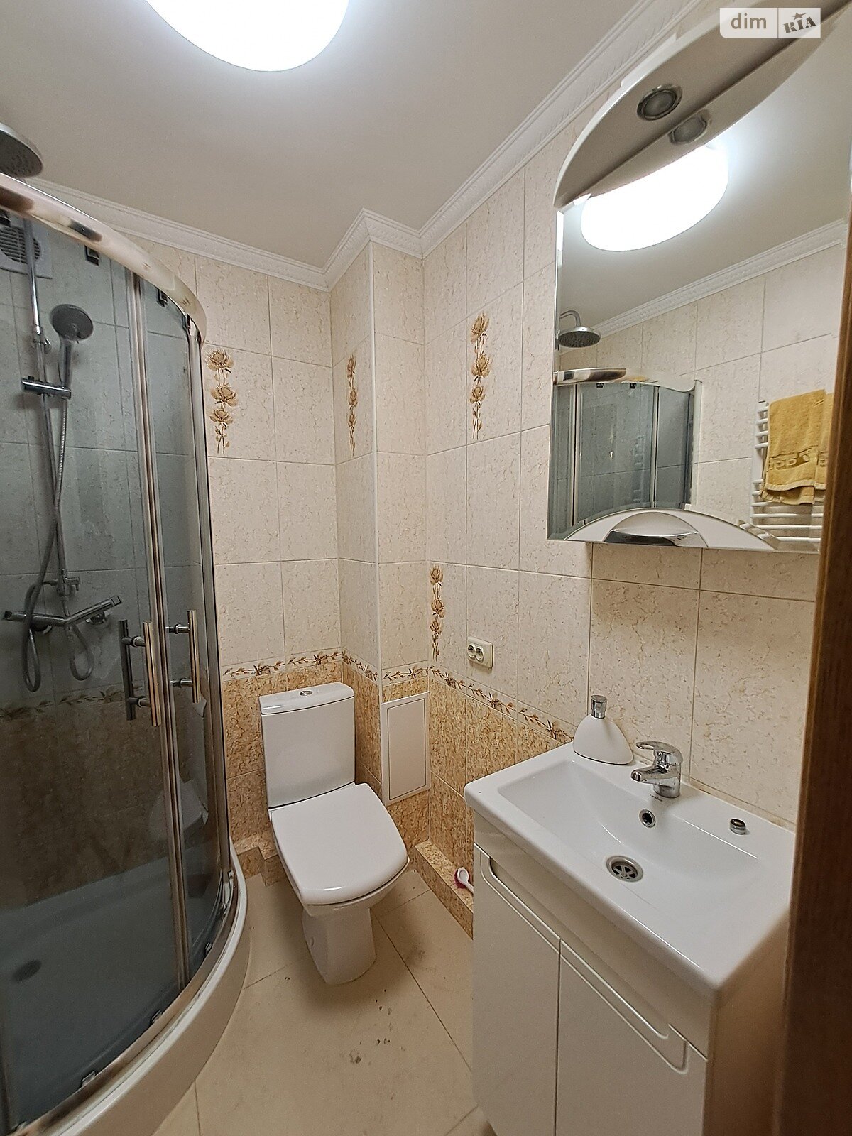 трехкомнатная квартира в Тернополе, район Центр, на ул. Лозовецкая 8 в аренду на долгий срок помесячно фото 2