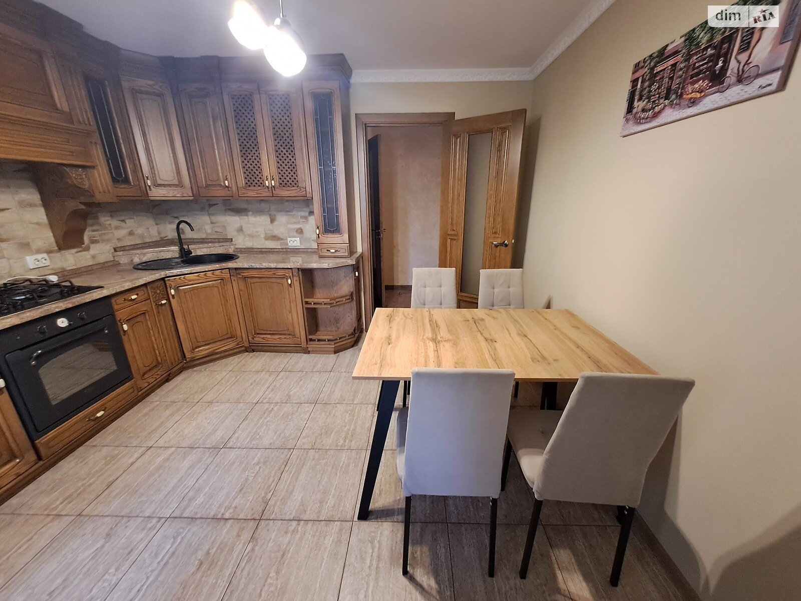 трехкомнатная квартира в Тернополе, район Центр, на ул. Лозовецкая 8 в аренду на долгий срок помесячно фото 2