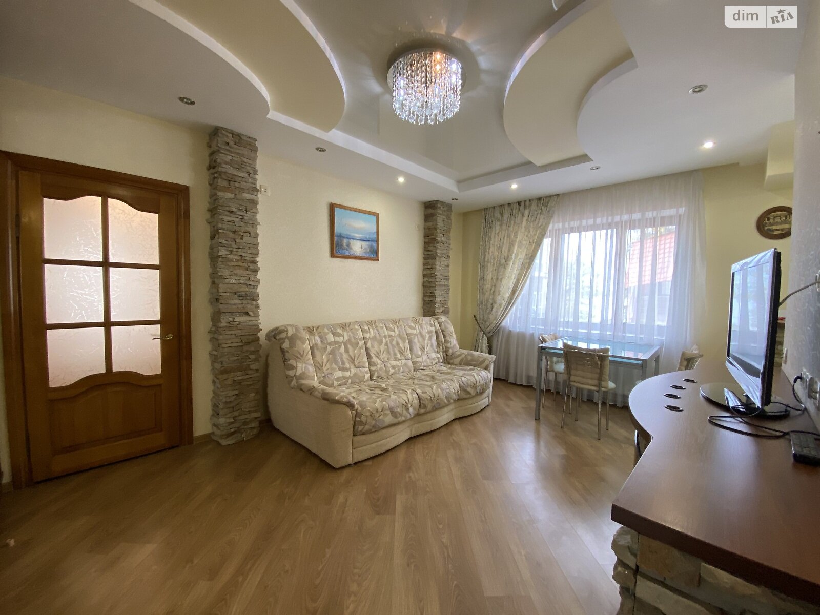 однокомнатная квартира в Тернополе, район Центр, на ул. Над Ставом в аренду на долгий срок помесячно фото 1