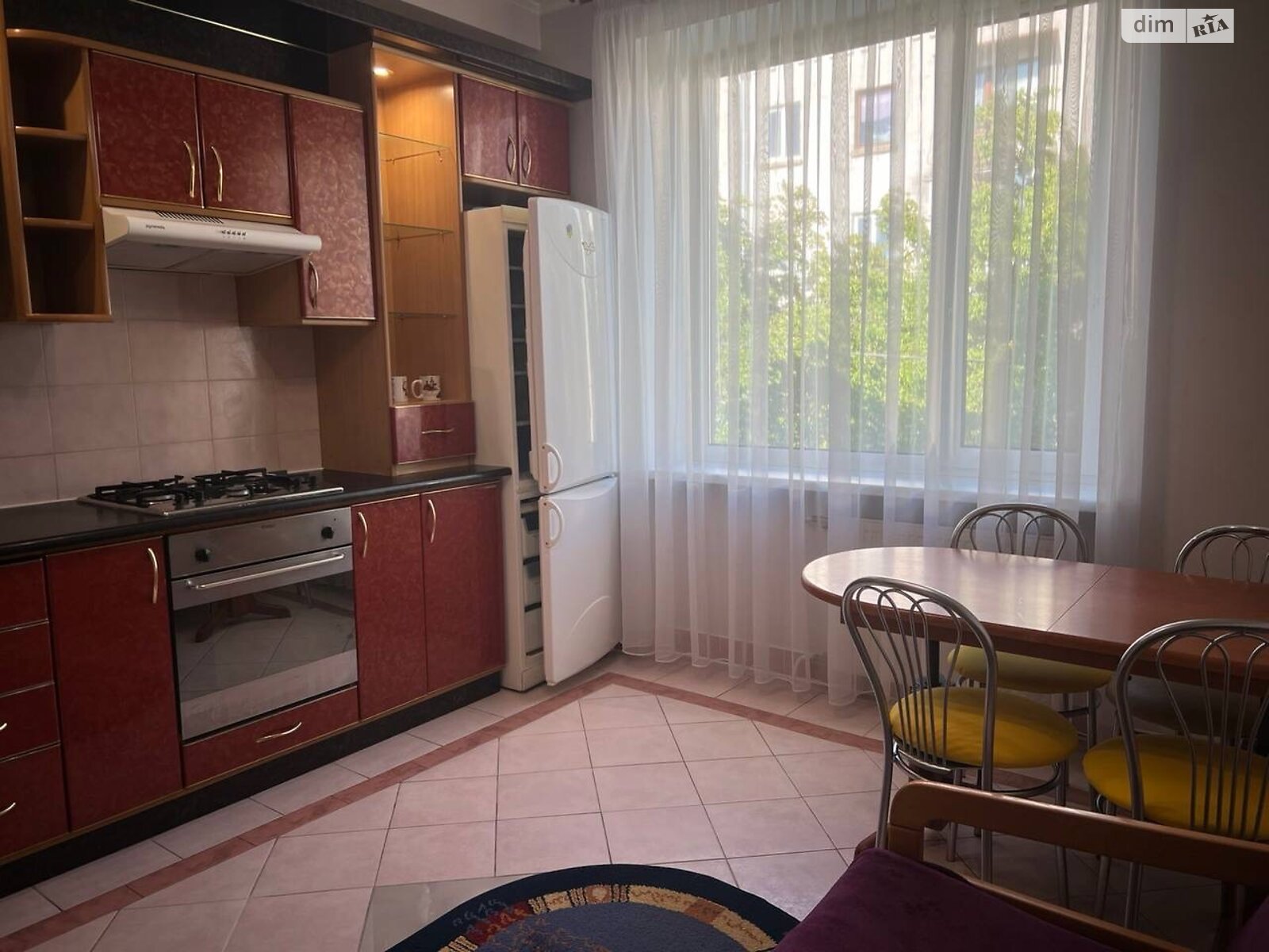 двухкомнатная квартира в Тернополе, район Центр, на ул. Над Ставом в аренду на долгий срок помесячно фото 1