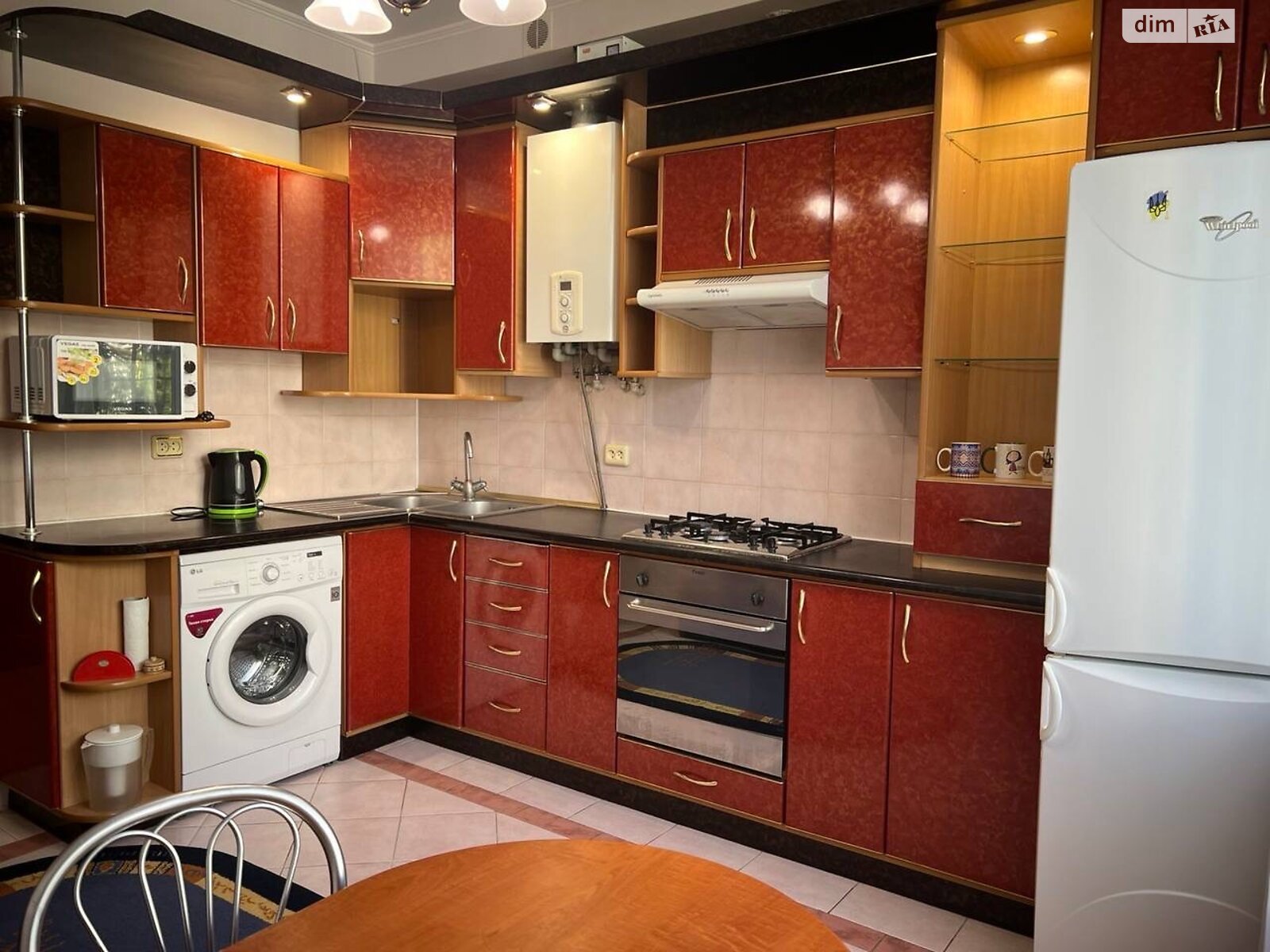 двухкомнатная квартира в Тернополе, район Центр, на ул. Над Ставом в аренду на долгий срок помесячно фото 1