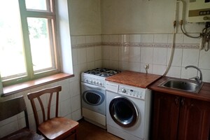 трехкомнатная квартира с мебелью в Тернополе, район Центр, на ул. Острожского Князя 33 в аренду на долгий срок помесячно фото 2