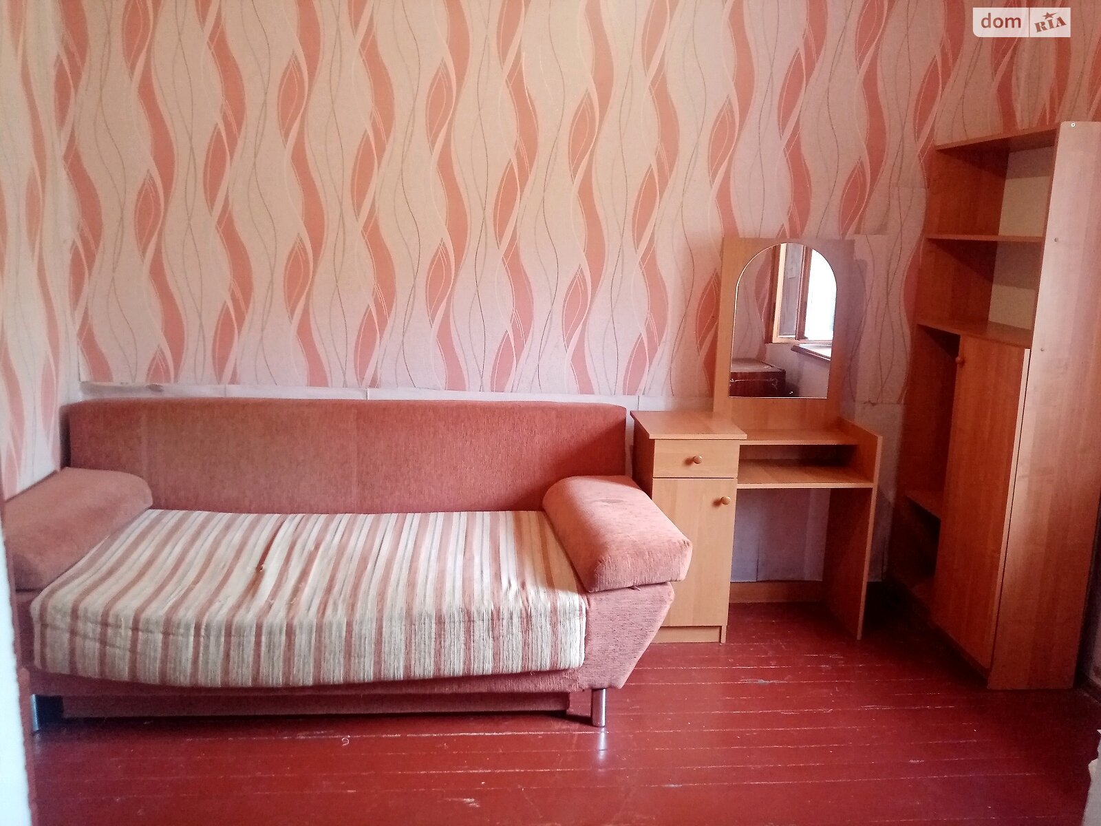 трехкомнатная квартира с мебелью в Тернополе, район Центр, на ул. Острожского Князя 33 в аренду на долгий срок помесячно фото 1