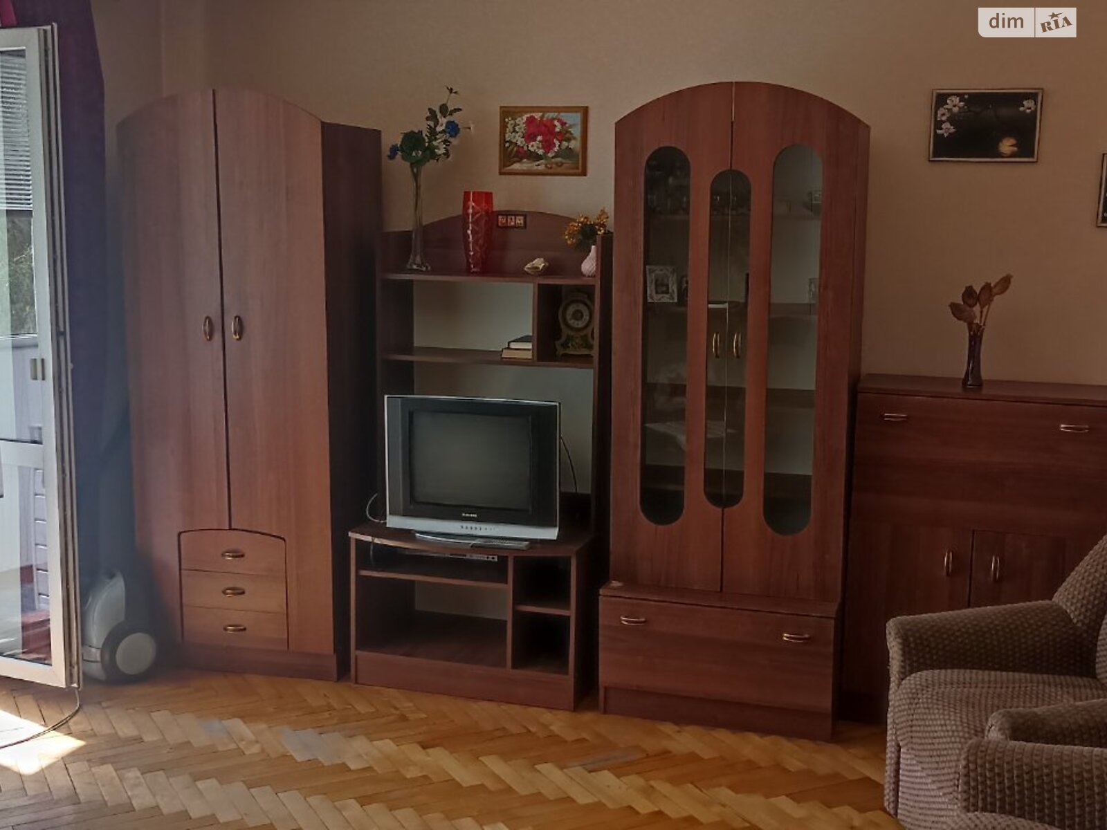 трехкомнатная квартира в Тернополе, район Центр, на ул. Острожского Князя в аренду на долгий срок помесячно фото 1 трехкомнатная квартира в Тернополе, район Центр, на ул. Острожского Князя в аренду на долгий срок помесячно фото 1