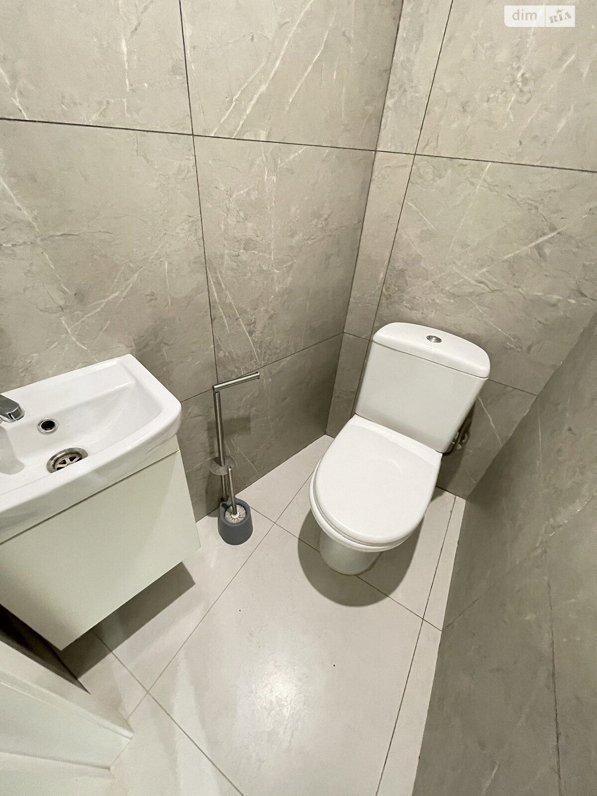 однокомнатная квартира в Тернополе, район Центр, на ул. Острожского Князя в аренду на долгий срок помесячно фото 1