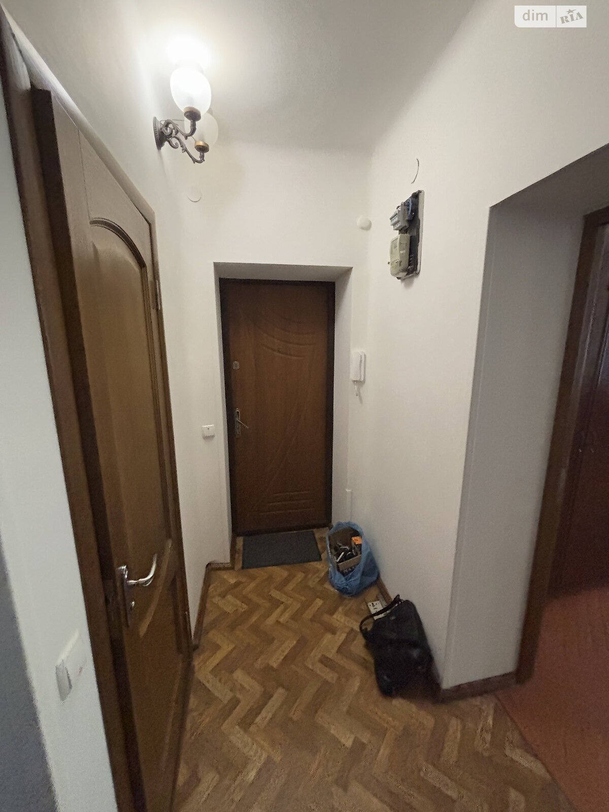 трикімнатна квартира в Тернополі, район Центр, на вул. Руська 24 в довготривалу оренду помісячно фото 1 трикімнатна квартира в Тернополі, район Центр, на вул. Руська 24 в довготривалу оренду помісячно фото 1