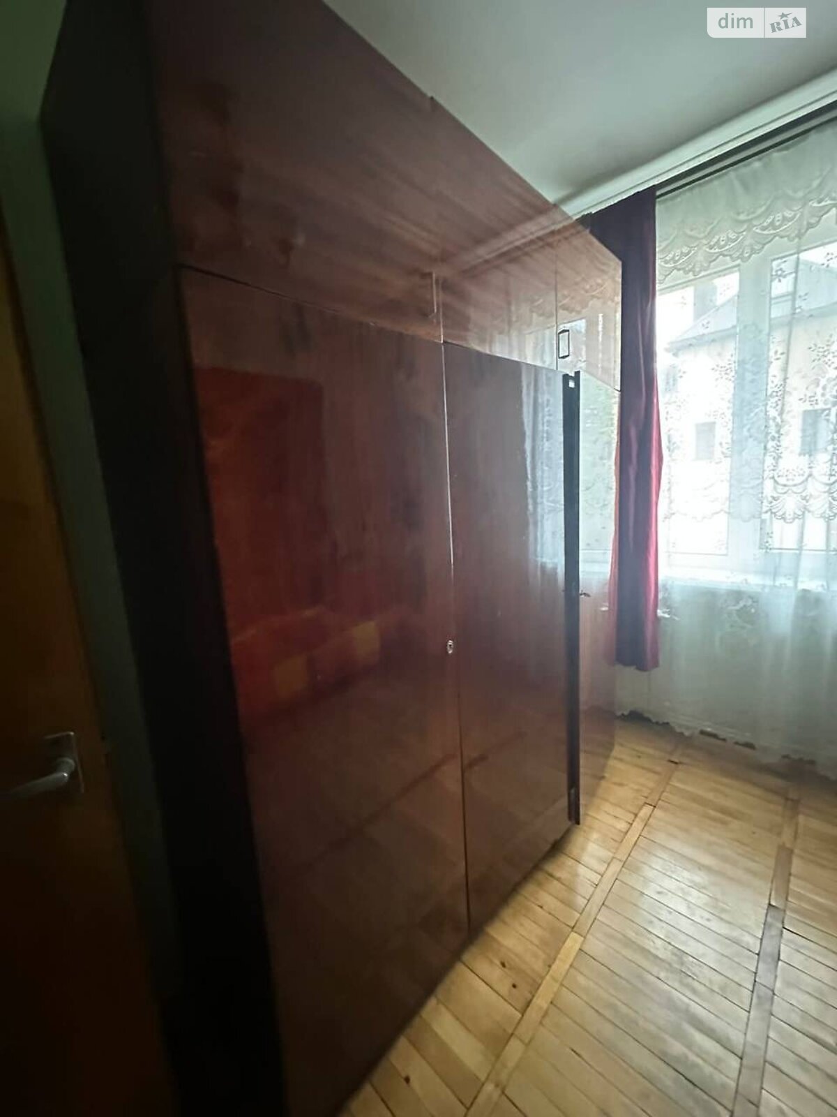 двокімнатна квартира в Тернополі, район Центр, на вул. Руська 33 в довготривалу оренду помісячно фото 1 двокімнатна квартира в Тернополі, район Центр, на вул. Руська 33 в довготривалу оренду помісячно фото 1