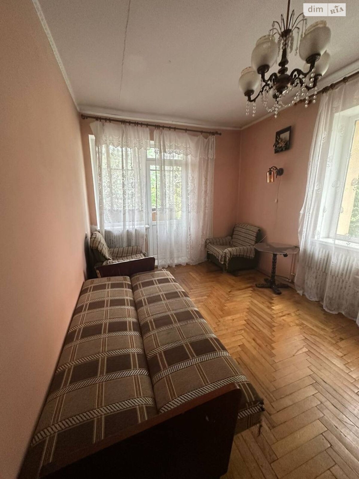 двокімнатна квартира в Тернополі, район Центр, на вул. Руська 33 в довготривалу оренду помісячно фото 1 двокімнатна квартира в Тернополі, район Центр, на вул. Руська 33 в довготривалу оренду помісячно фото 1