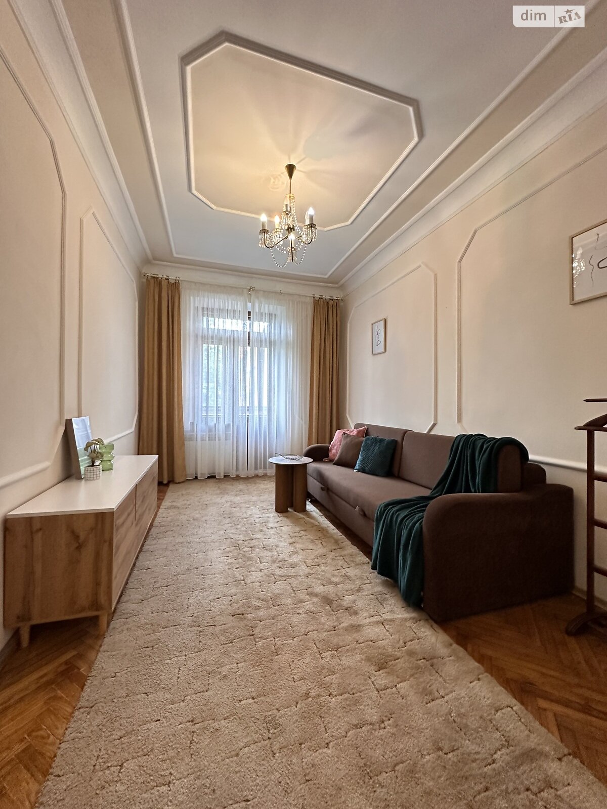 трехкомнатная квартира в Тернополе, район Центр, на ул. Русская 19 в аренду на долгий срок помесячно фото 1 трехкомнатная квартира в Тернополе, район Центр, на ул. Русская 19 в аренду на долгий срок помесячно фото 1