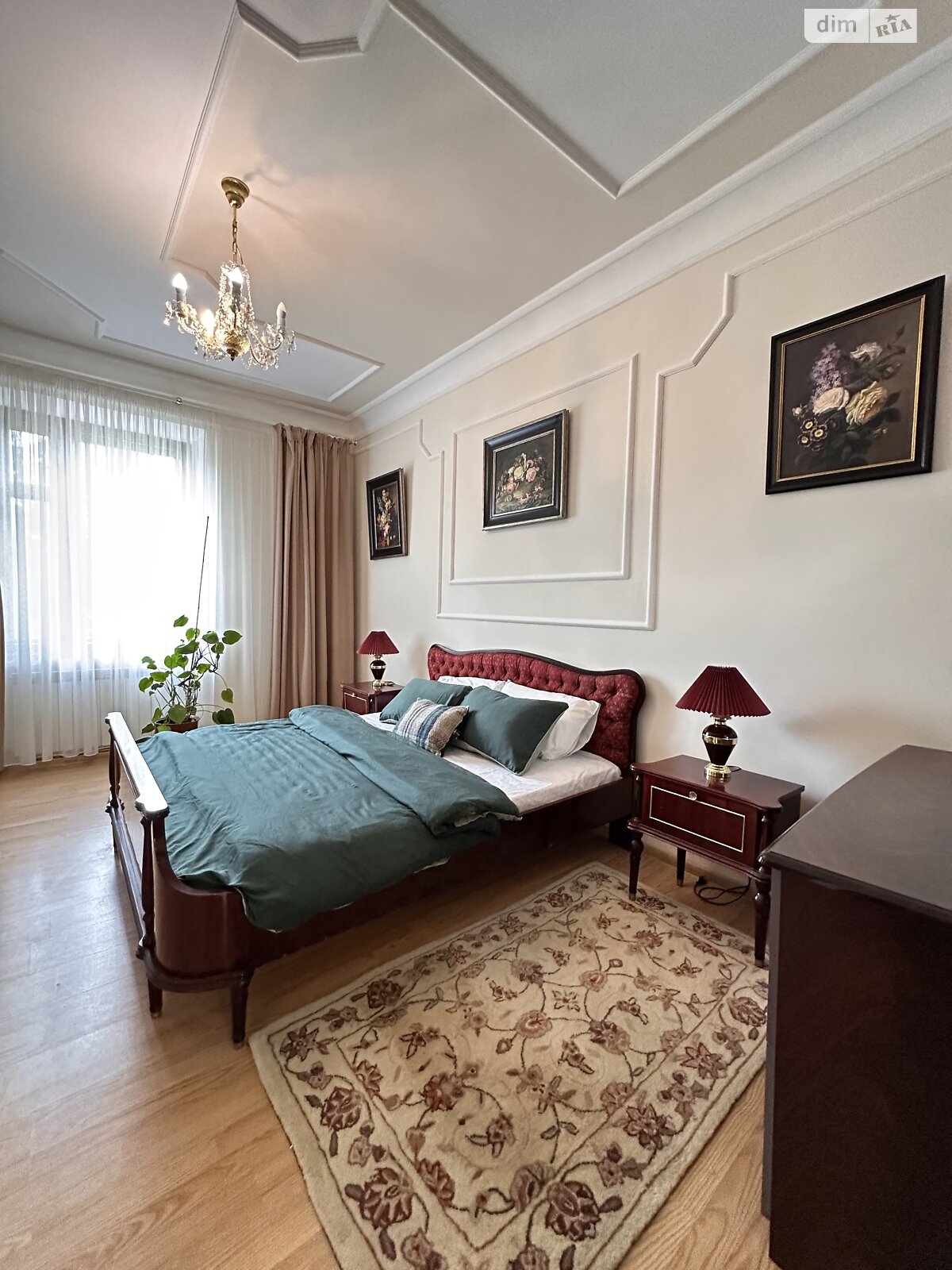 трехкомнатная квартира в Тернополе, район Центр, на ул. Русская 19 в аренду на долгий срок помесячно фото 1 трехкомнатная квартира в Тернополе, район Центр, на ул. Русская 19 в аренду на долгий срок помесячно фото 1