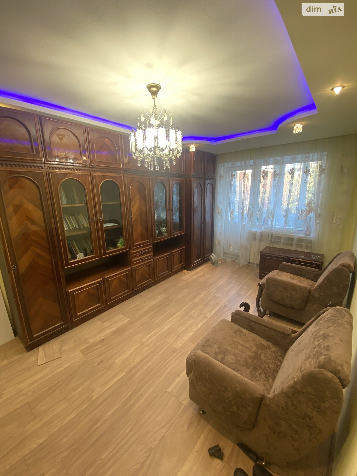 трехкомнатная квартира в Тернополе, район Центр, на ул. Русская 9 в аренду на долгий срок помесячно фото 1 трехкомнатная квартира в Тернополе, район Центр, на ул. Русская 9 в аренду на долгий срок помесячно фото 1