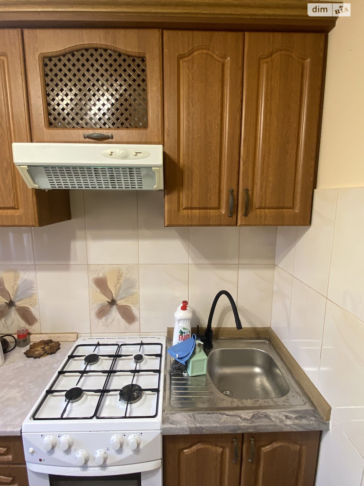 трехкомнатная квартира в Тернополе, район Центр, на ул. Русская 9 в аренду на долгий срок помесячно фото 1 трехкомнатная квартира в Тернополе, район Центр, на ул. Русская 9 в аренду на долгий срок помесячно фото 1