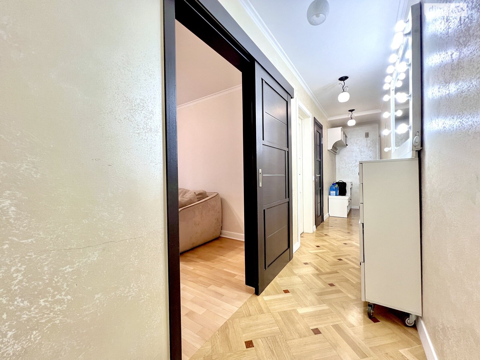 двухкомнатная квартира в Тернополе, район Центр, на ул. Русская в аренду на долгий срок помесячно фото 1 двухкомнатная квартира в Тернополе, район Центр, на ул. Русская в аренду на долгий срок помесячно фото 1