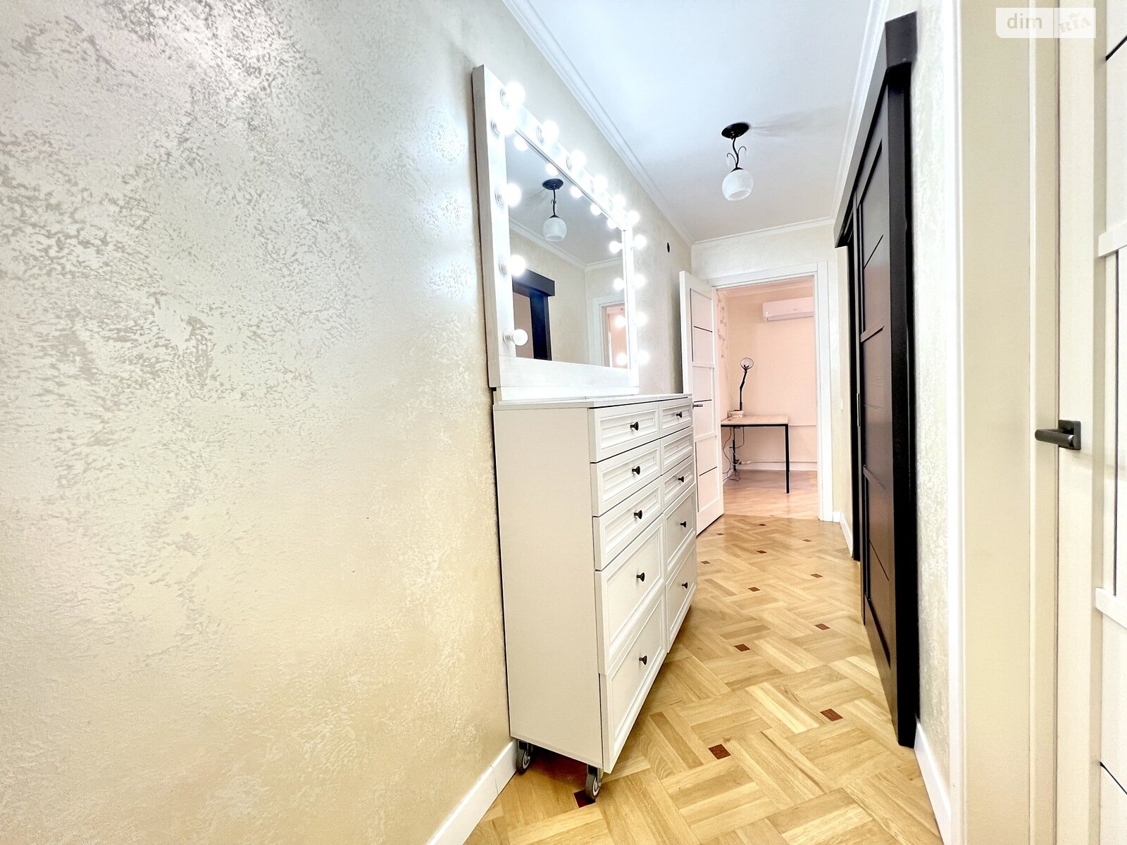 двухкомнатная квартира в Тернополе, район Центр, на ул. Русская в аренду на долгий срок помесячно фото 1 двухкомнатная квартира в Тернополе, район Центр, на ул. Русская в аренду на долгий срок помесячно фото 1