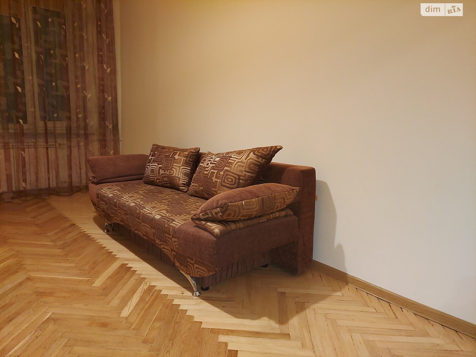 трехкомнатная квартира в Тернополе, район Центр, на ул. Русская в аренду на долгий срок помесячно фото 1 трехкомнатная квартира в Тернополе, район Центр, на ул. Русская в аренду на долгий срок помесячно фото 1