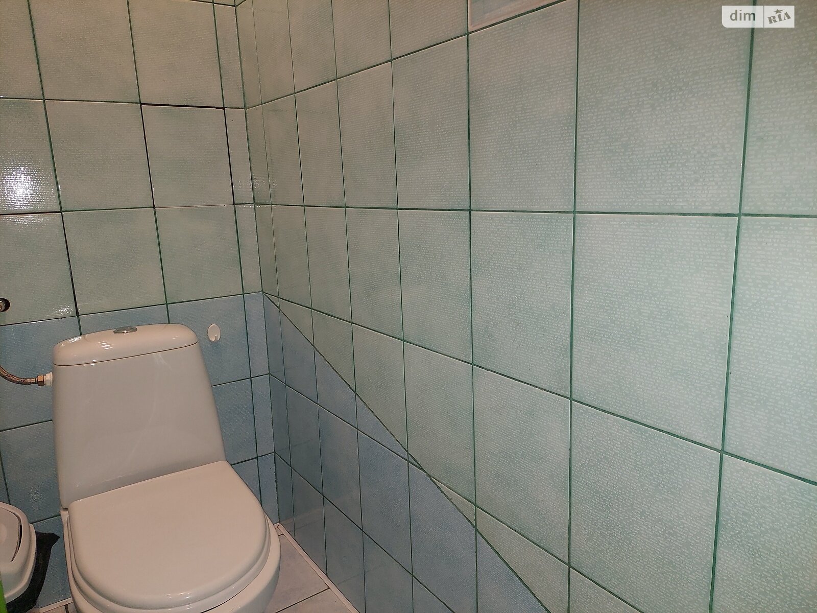 трехкомнатная квартира в Тернополе, район Центр, на ул. Русская в аренду на долгий срок помесячно фото 1