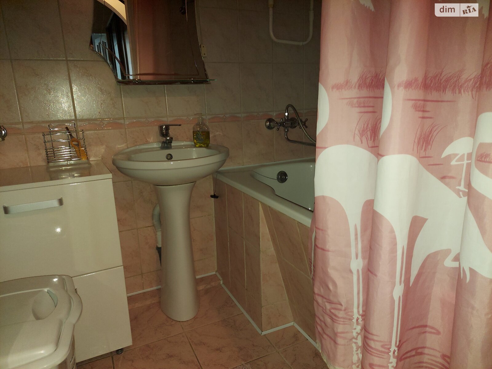 трехкомнатная квартира в Тернополе, район Центр, на ул. Русская в аренду на долгий срок помесячно фото 1