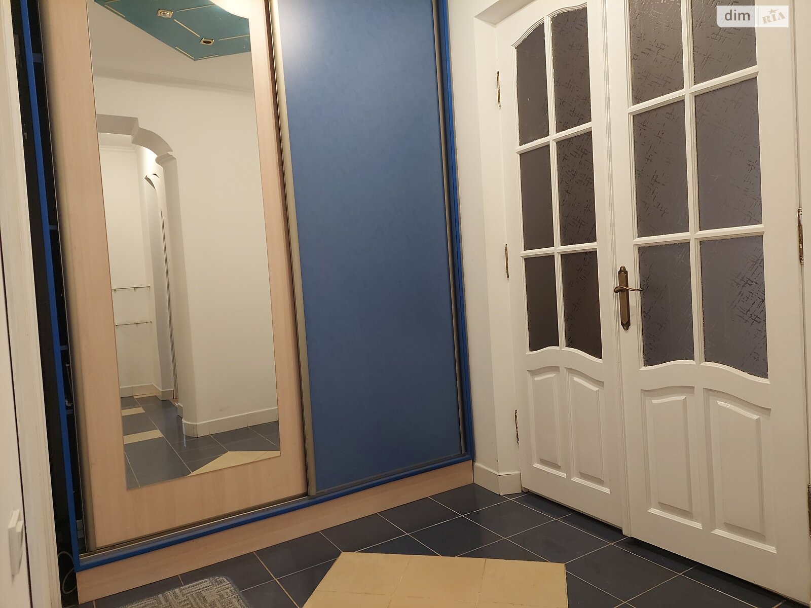 трехкомнатная квартира в Тернополе, район Центр, на ул. Русская в аренду на долгий срок помесячно фото 1