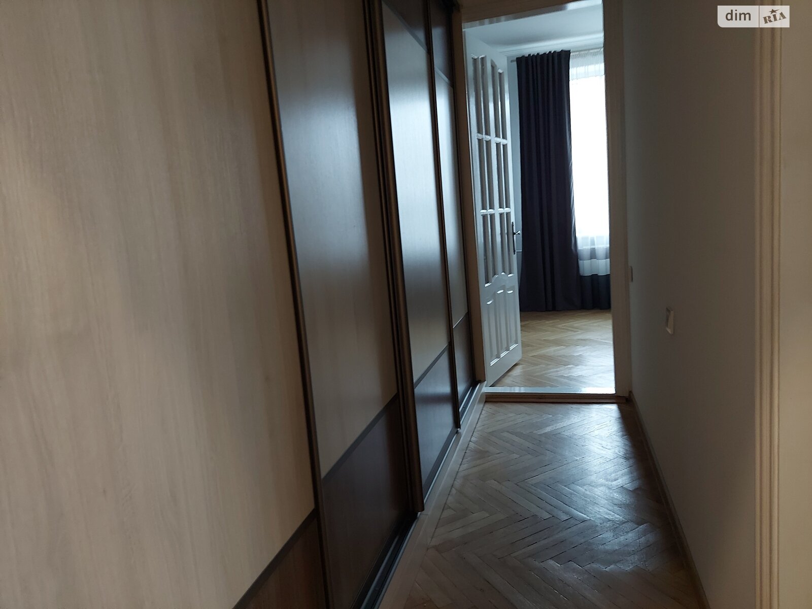 трехкомнатная квартира в Тернополе, район Центр, на ул. Русская в аренду на долгий срок помесячно фото 1