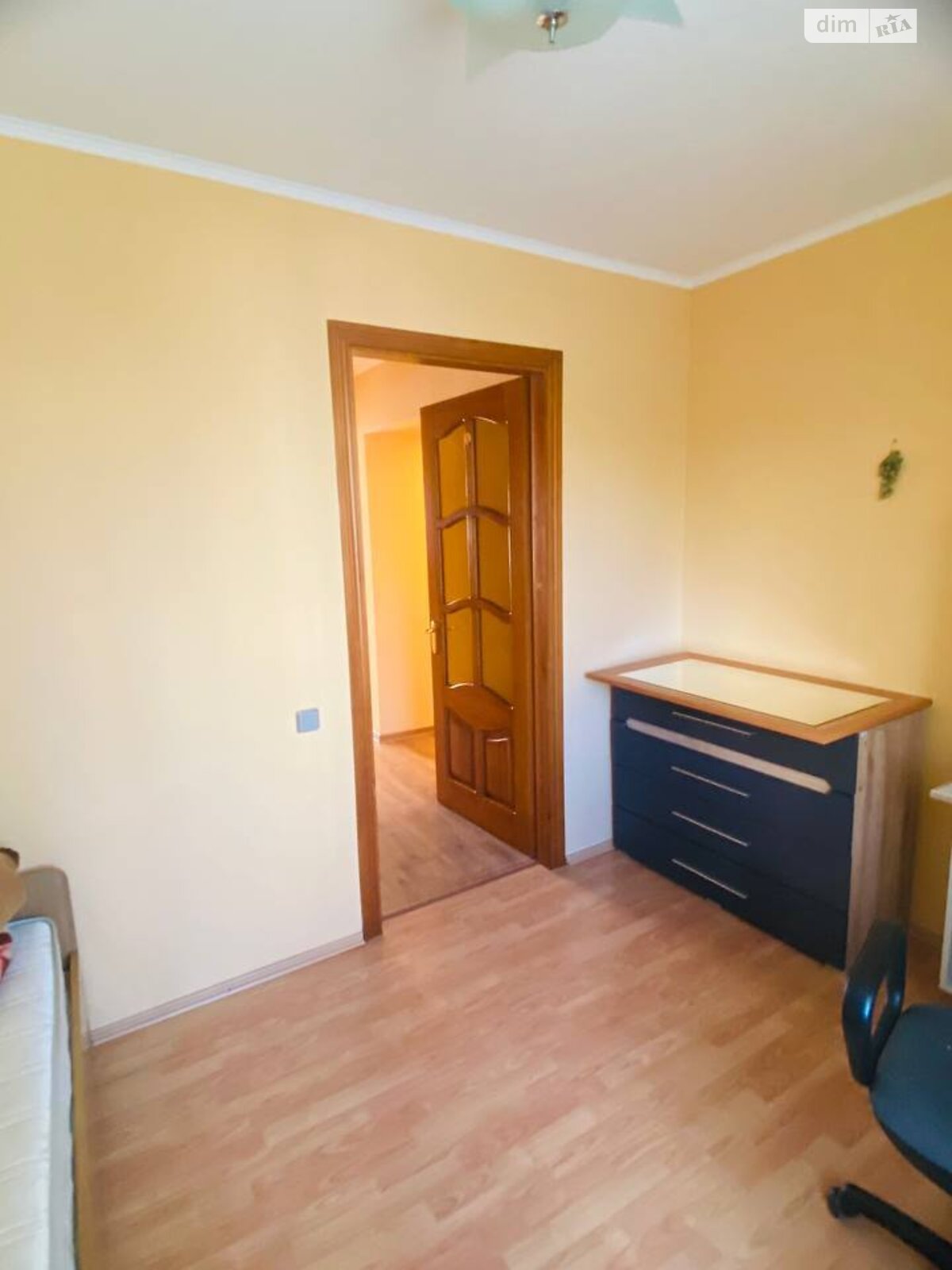 трехкомнатная квартира в Тернополе, район Центр, на ул. Шептицкого Андрея Митрополита 1 в аренду на долгий срок помесячно фото 1 трехкомнатная квартира в Тернополе, район Центр, на ул. Шептицкого Андрея Митрополита 1 в аренду на долгий срок помесячно фото 1