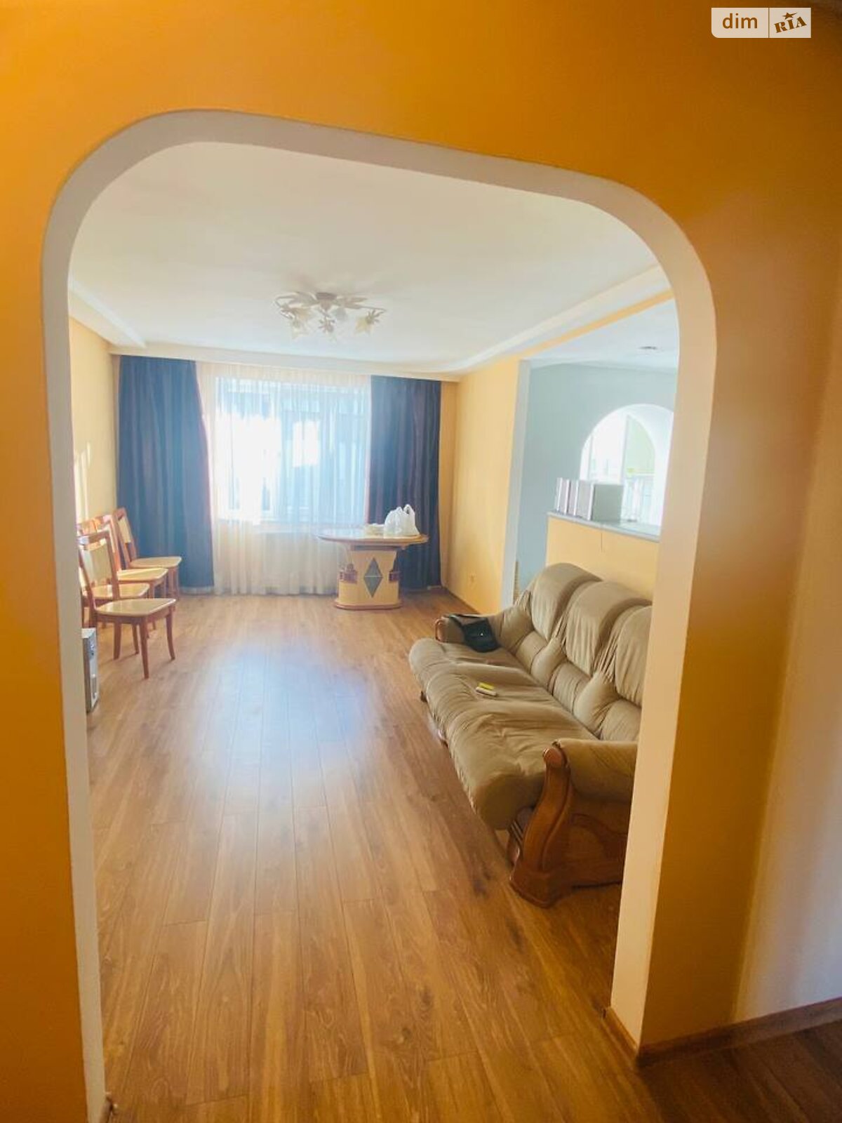 трехкомнатная квартира в Тернополе, район Центр, на ул. Шептицкого Андрея Митрополита 1 в аренду на долгий срок помесячно фото 1 трехкомнатная квартира в Тернополе, район Центр, на ул. Шептицкого Андрея Митрополита 1 в аренду на долгий срок помесячно фото 1