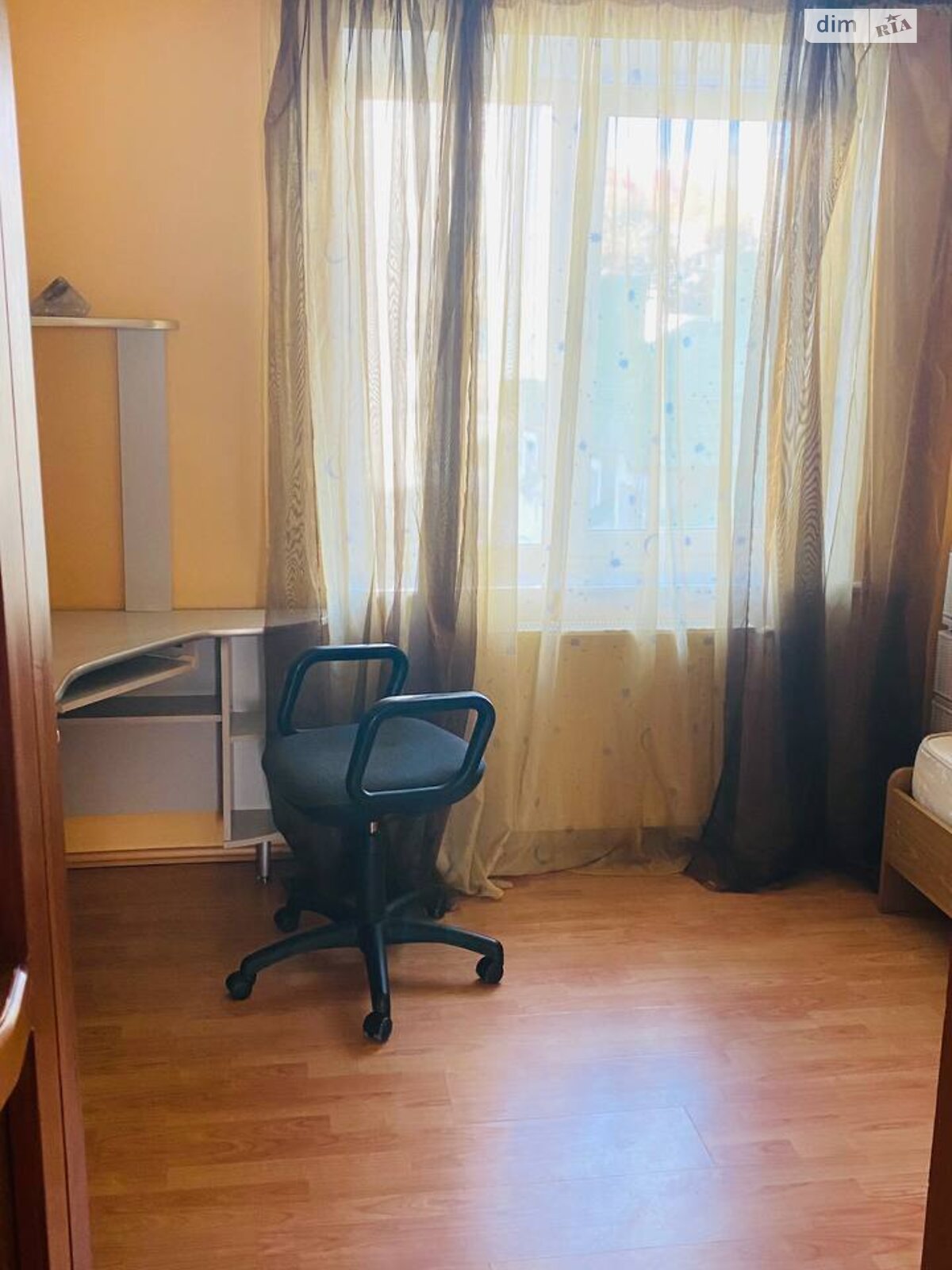 трехкомнатная квартира в Тернополе, район Центр, на ул. Шептицкого Андрея Митрополита 1 в аренду на долгий срок помесячно фото 1 трехкомнатная квартира в Тернополе, район Центр, на ул. Шептицкого Андрея Митрополита 1 в аренду на долгий срок помесячно фото 1