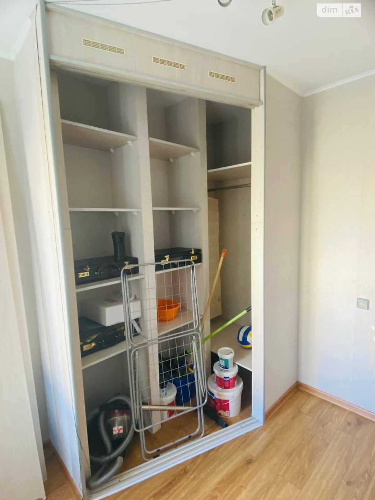 трехкомнатная квартира в Тернополе, район Центр, на ул. Шептицкого Андрея Митрополита 1 в аренду на долгий срок помесячно фото 1 трехкомнатная квартира в Тернополе, район Центр, на ул. Шептицкого Андрея Митрополита 1 в аренду на долгий срок помесячно фото 1