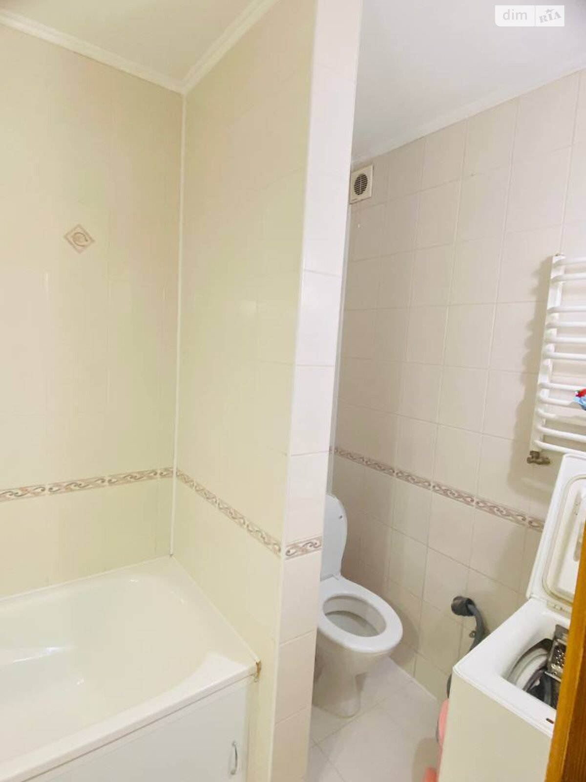 трехкомнатная квартира в Тернополе, район Центр, на ул. Шептицкого Андрея Митрополита 1 в аренду на долгий срок помесячно фото 1 трехкомнатная квартира в Тернополе, район Центр, на ул. Шептицкого Андрея Митрополита 1 в аренду на долгий срок помесячно фото 1