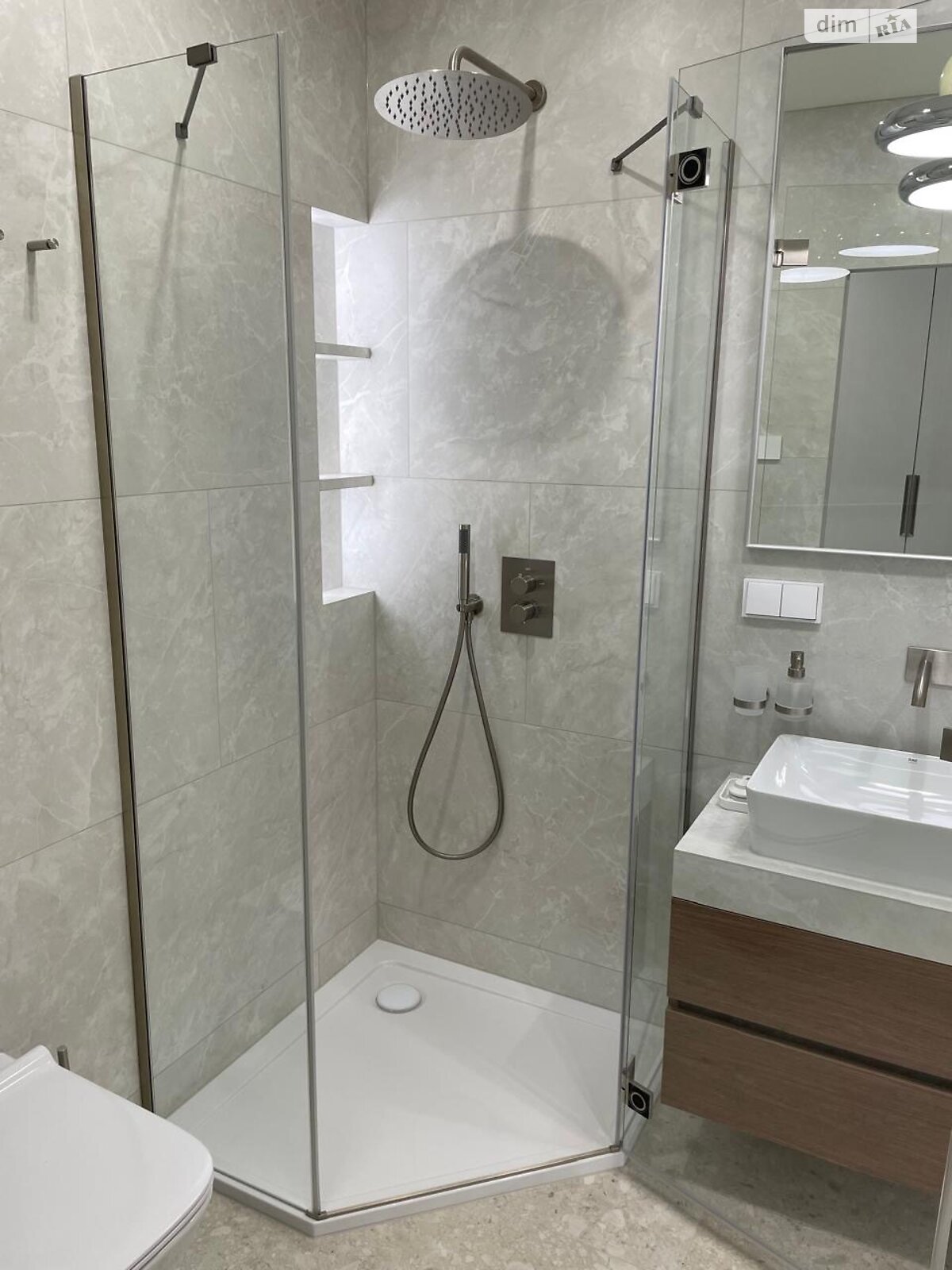 однокомнатная квартира в Тернополе, район Центр, на ул. Шептицкого Андрея Митрополита 5 в аренду на долгий срок помесячно фото 1 однокомнатная квартира в Тернополе, район Центр, на ул. Шептицкого Андрея Митрополита 5 в аренду на долгий срок помесячно фото 1