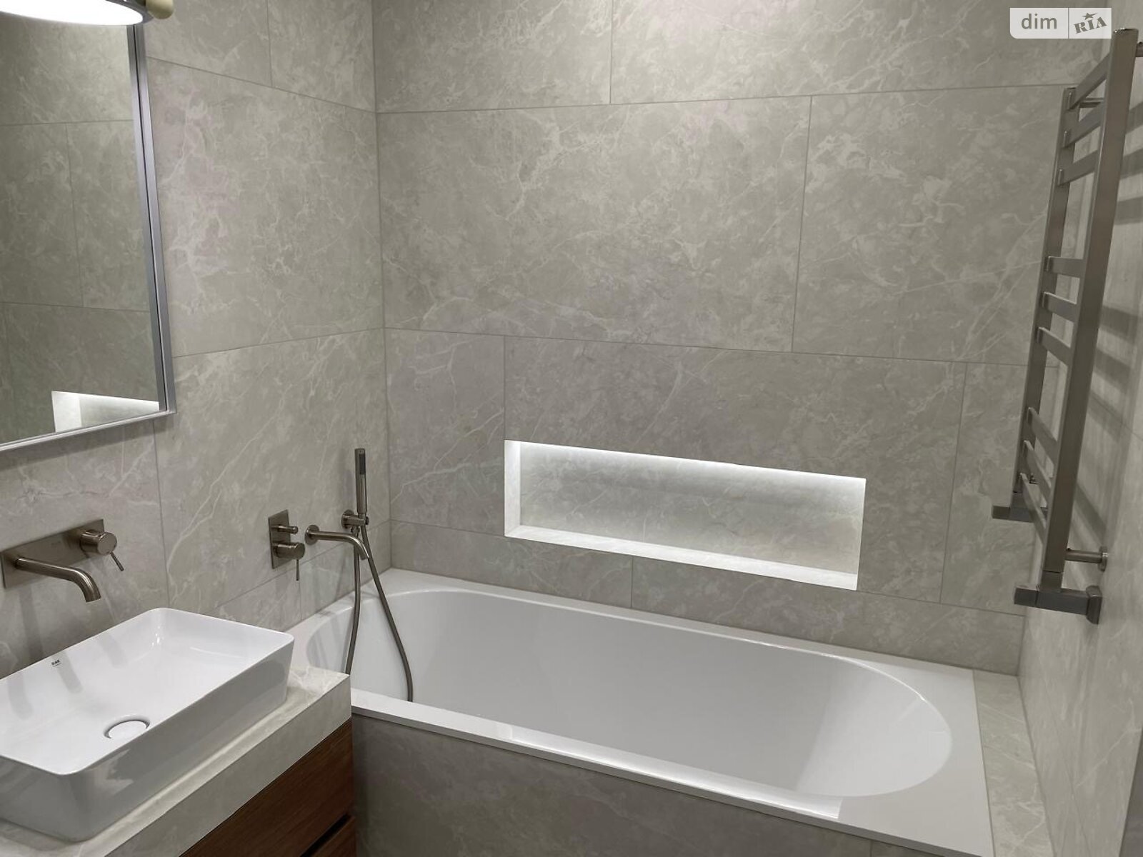 однокомнатная квартира в Тернополе, район Центр, на ул. Шептицкого Андрея Митрополита 5 в аренду на долгий срок помесячно фото 1 однокомнатная квартира в Тернополе, район Центр, на ул. Шептицкого Андрея Митрополита 5 в аренду на долгий срок помесячно фото 1