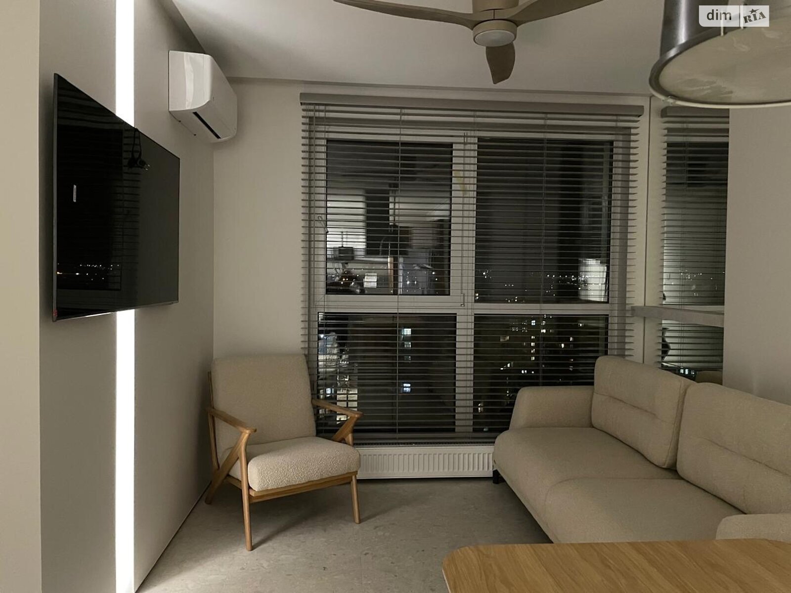 однокомнатная квартира в Тернополе, район Центр, на ул. Шептицкого Андрея Митрополита 5 в аренду на долгий срок помесячно фото 1 однокомнатная квартира в Тернополе, район Центр, на ул. Шептицкого Андрея Митрополита 5 в аренду на долгий срок помесячно фото 1