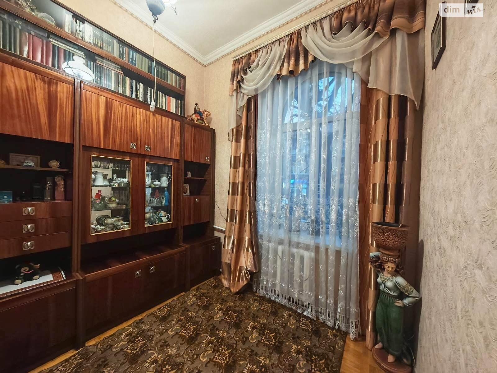 двухкомнатная квартира в Тернополе, район Центр, на бул. Шевченко Тараса в аренду на долгий срок помесячно фото 1