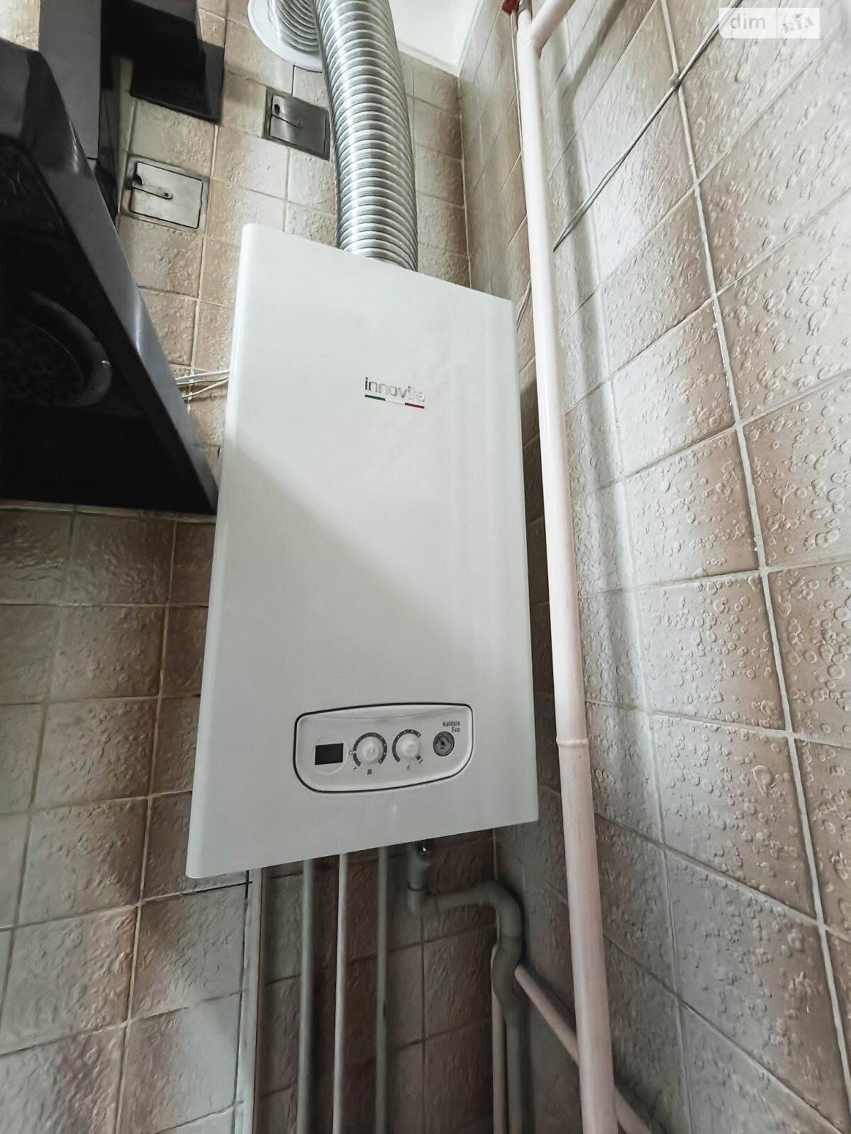 двухкомнатная квартира в Тернополе, район Центр, на бул. Шевченко Тараса в аренду на долгий срок помесячно фото 1