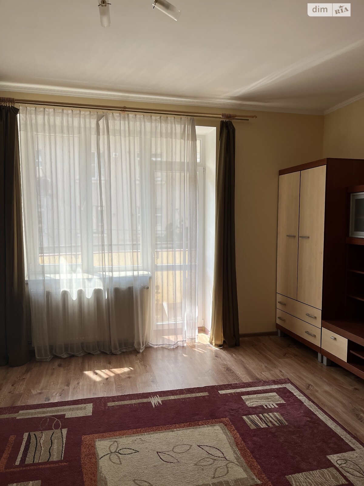 однокімнатна квартира в Тернополі, район Центр, на вул. Сліпого Йосипа Кардинала 5 в довготривалу оренду помісячно фото 1 однокімнатна квартира в Тернополі, район Центр, на вул. Сліпого Йосипа Кардинала 5 в довготривалу оренду помісячно фото 1
