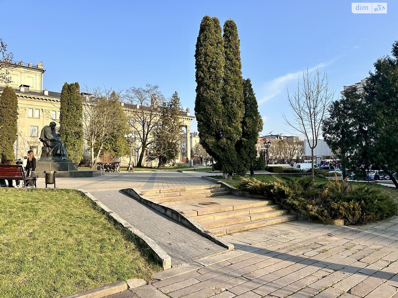однокомнатная квартира в Тернополе, район Центр, на ул. Словацкого Юлиуша в аренду на долгий срок помесячно фото 1 однокомнатная квартира в Тернополе, район Центр, на ул. Словацкого Юлиуша в аренду на долгий срок помесячно фото 1