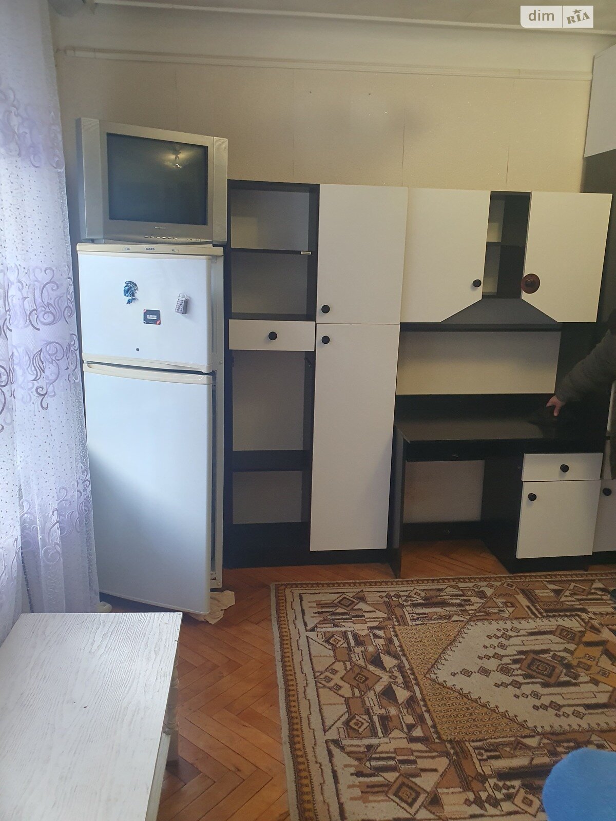 однокомнатная квартира в Тернополе, район Центр, на ул. Словацкого Юлиуша 6 в аренду на долгий срок помесячно фото 1 однокомнатная квартира в Тернополе, район Центр, на ул. Словацкого Юлиуша 6 в аренду на долгий срок помесячно фото 1
